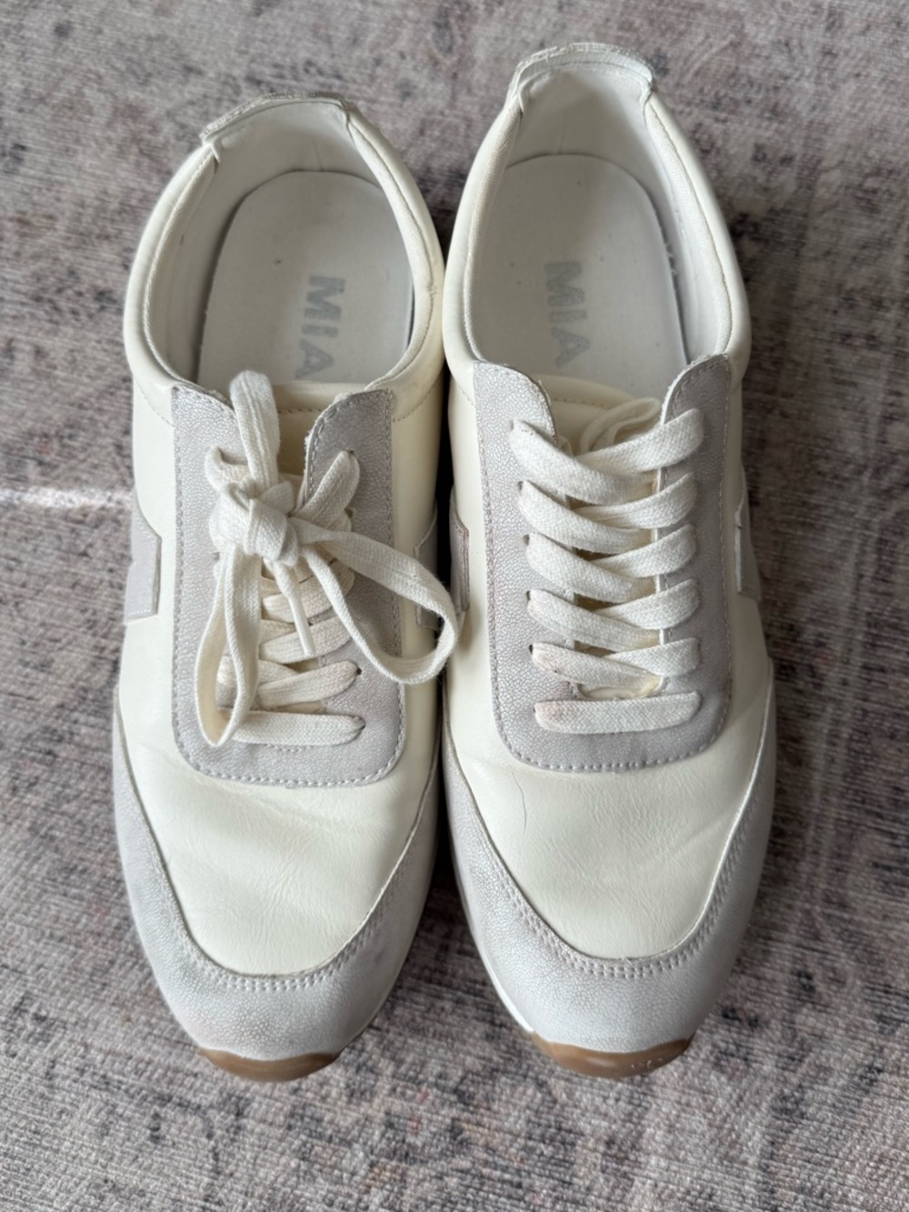 MIA  Anatomic Contoured Footbed Womens Sneakers Gray/Natural/White  Size 8